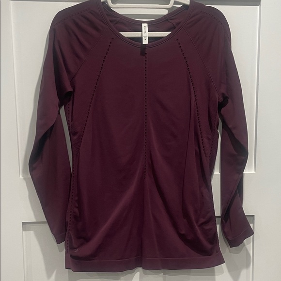 Athleta Tops - Athleta Foothill Long Sleeve Shirt in Spiced Cabernet